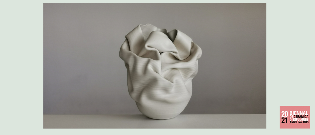 Imagen para los medios: Skin (in reference to the Poem written by Philip Larkin)