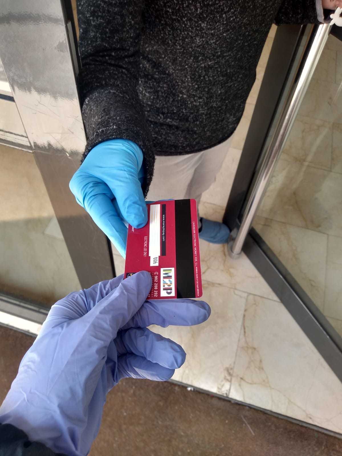 Imatge pels mitjans: Targetes moneder per a infants amb beca menjador